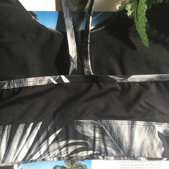 🎄 PINK sports bra  black, leaf print SZ M - Picture 7 of 10